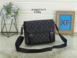 louis vuitton mini sac a main pour homme s_1167154